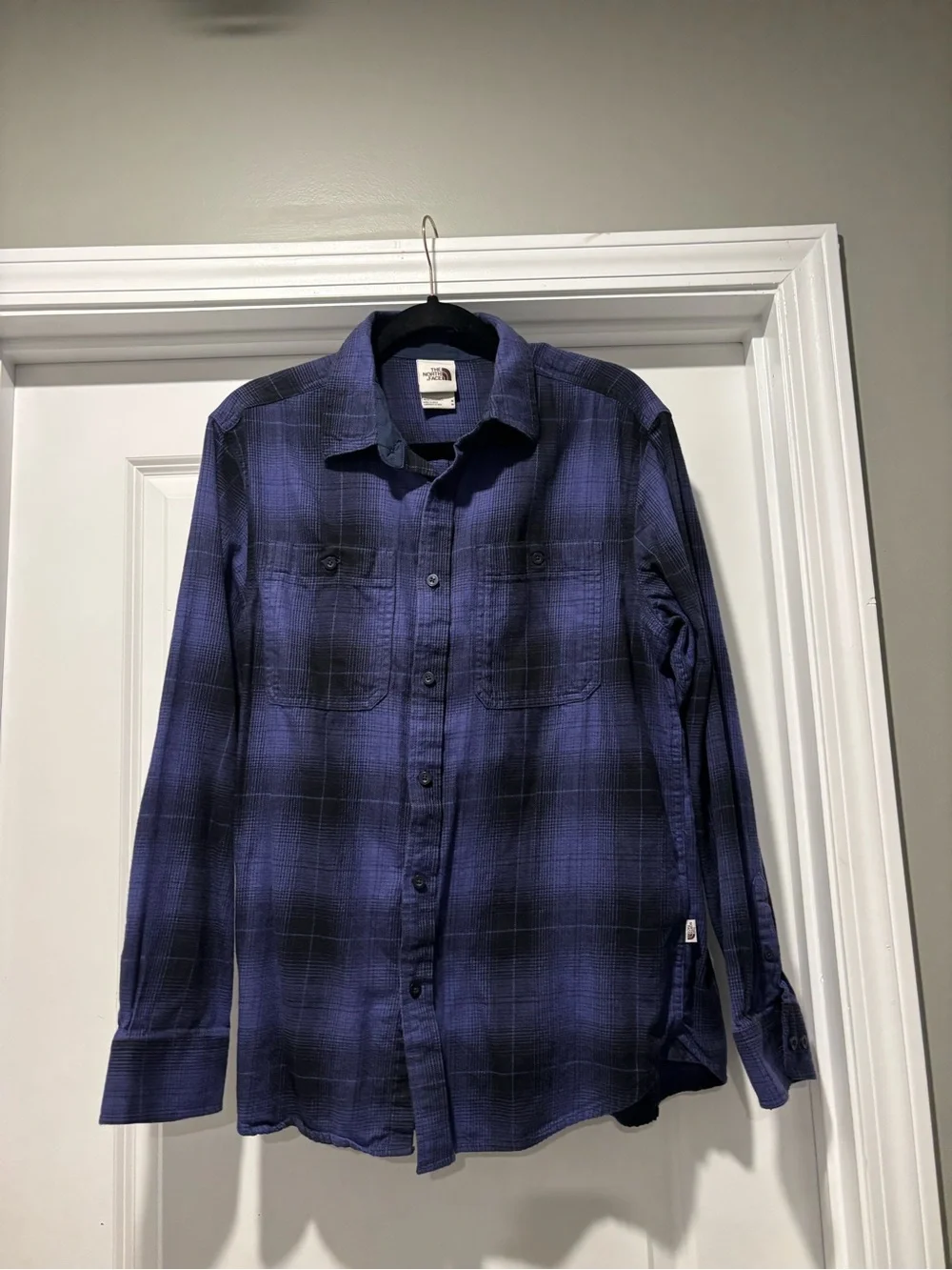The North Face Arroyo Light Weight Button-Down Flannel Blue Black Plaid Size Med